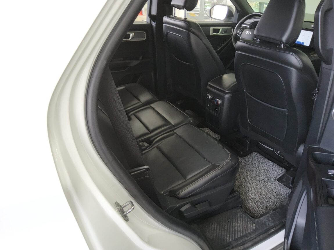 FORD EXPLORER (6TH GEN) 2.3 AWD LIMITED 2020 - zdjęcie 13