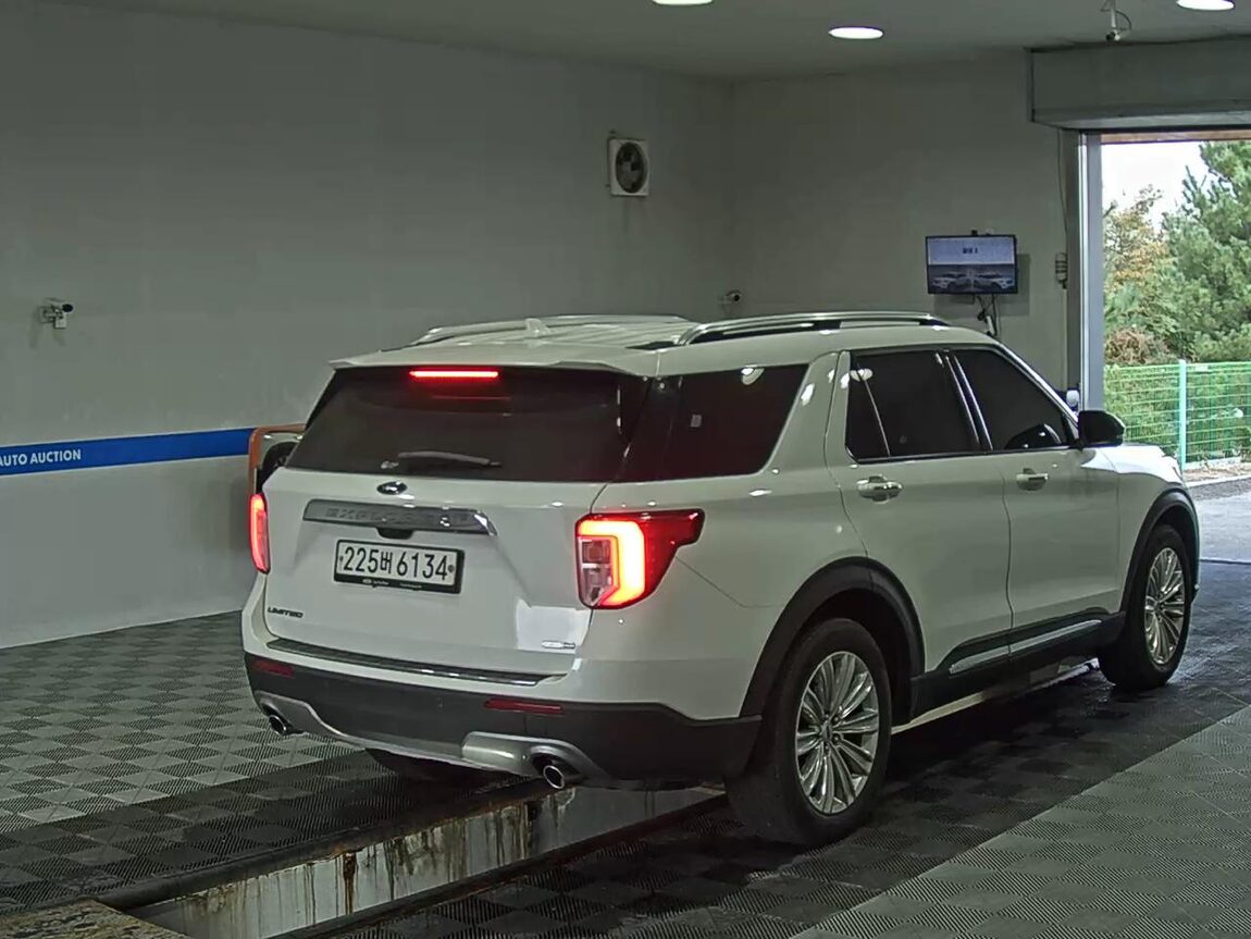 FORD EXPLORER (6TH GEN) 2.3 AWD LIMITED 2020 - zdjęcie 5