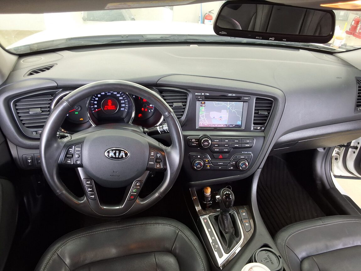 KIA K5 LPI RENTAL CAR LUXURY 2013 - zdjęcie 11