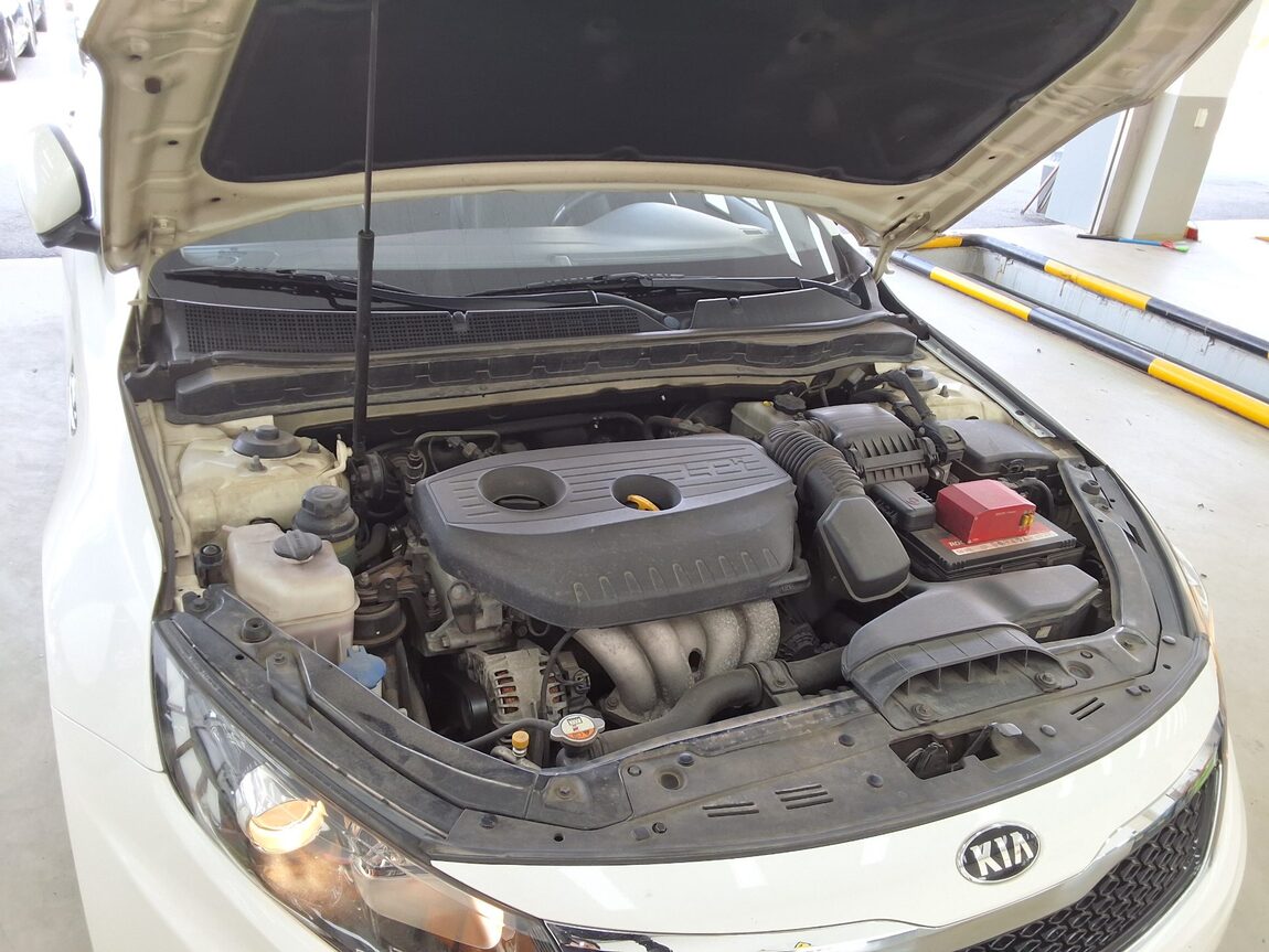 KIA K5 LPI RENTAL CAR LUXURY 2013 - zdjęcie 18