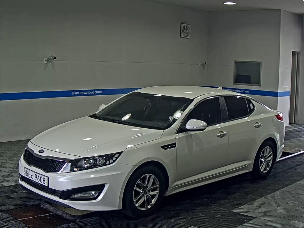 KIA K5 LPI RENTAL CAR LUXURY 2013 - zdjęcie 2