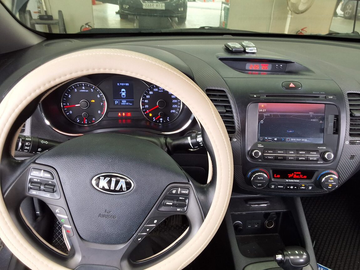 KIA K3 1.6 GDI TRENDY 2014 - zdjęcie 17