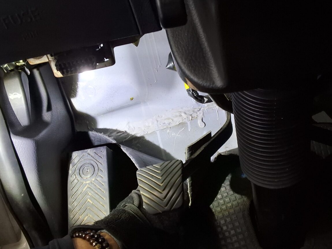 KIA THE NEW BONGO III CARGO WING BODY MANUAL 2022 - zdjęcie 23