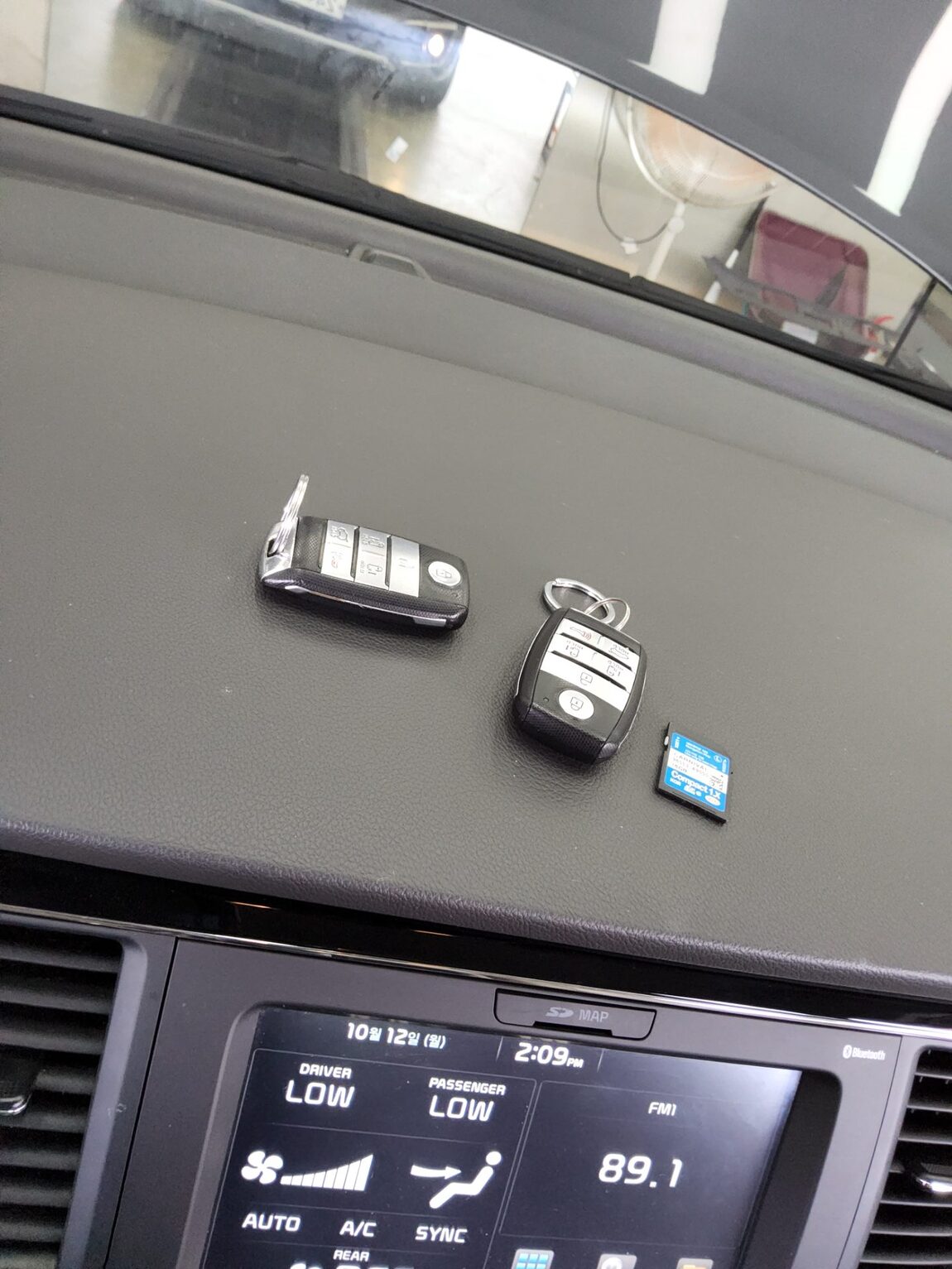 KIA ALL NEW CARNIVAL 9-SEATER DIESEL PRESTIGE 2017 - zdjęcie 20