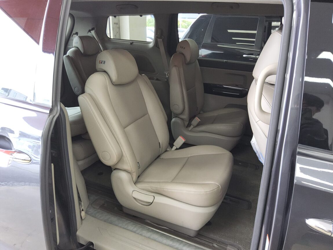 KIA ALL NEW CARNIVAL 9-SEATER DIESEL PRESTIGE 2017 - zdjęcie 13
