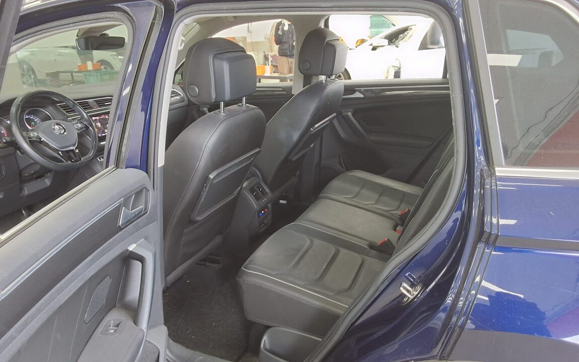 VOLKSWAGEN TIGUAN (2ND GEN) 2.0 TDI PREMIUM 2020 - zdjęcie 12