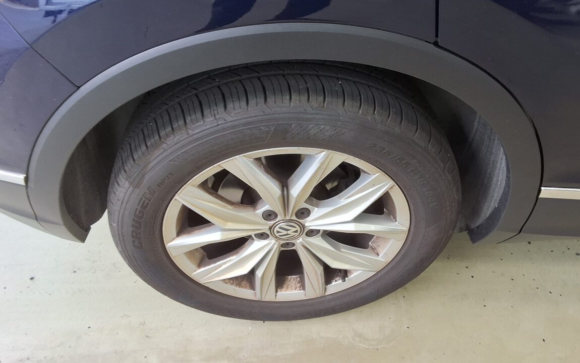 VOLKSWAGEN TIGUAN (2ND GEN) 2.0 TDI PREMIUM 2020 - zdjęcie 26