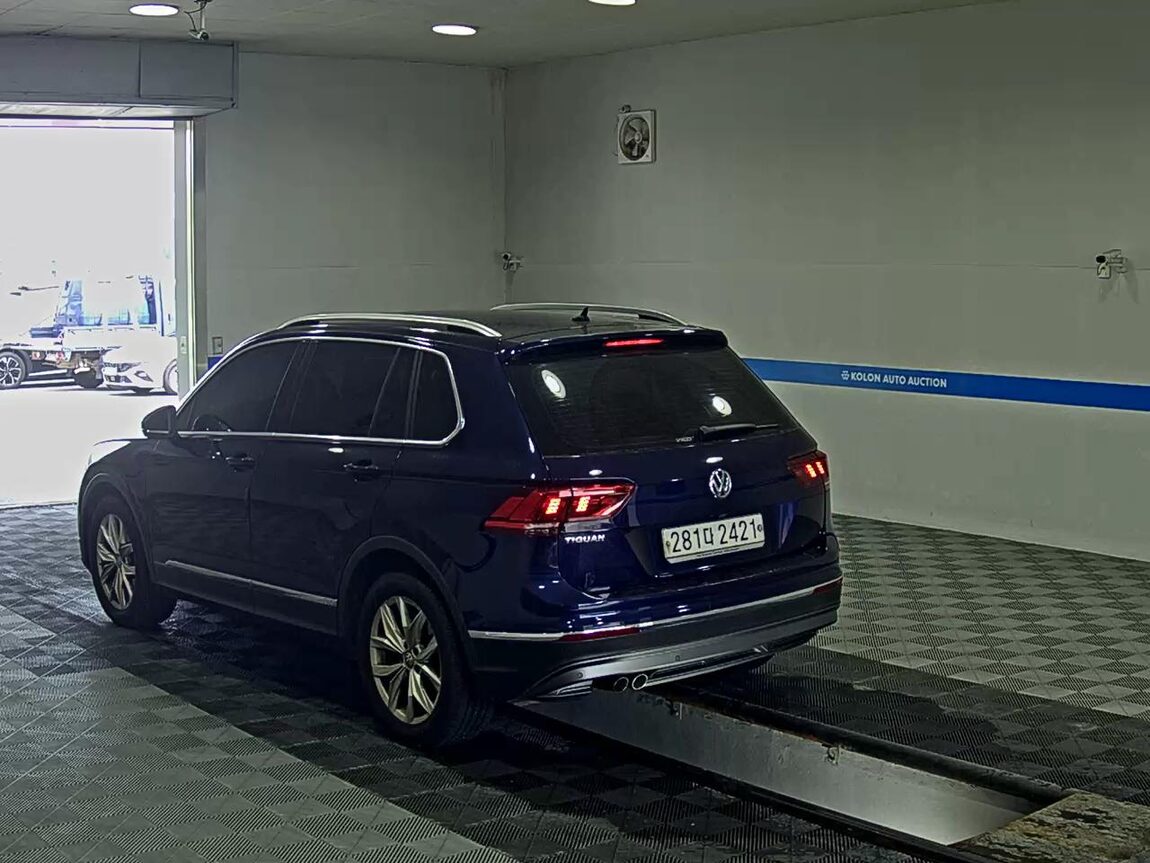 VOLKSWAGEN TIGUAN (2ND GEN) 2.0 TDI PREMIUM 2020 - zdjęcie 6