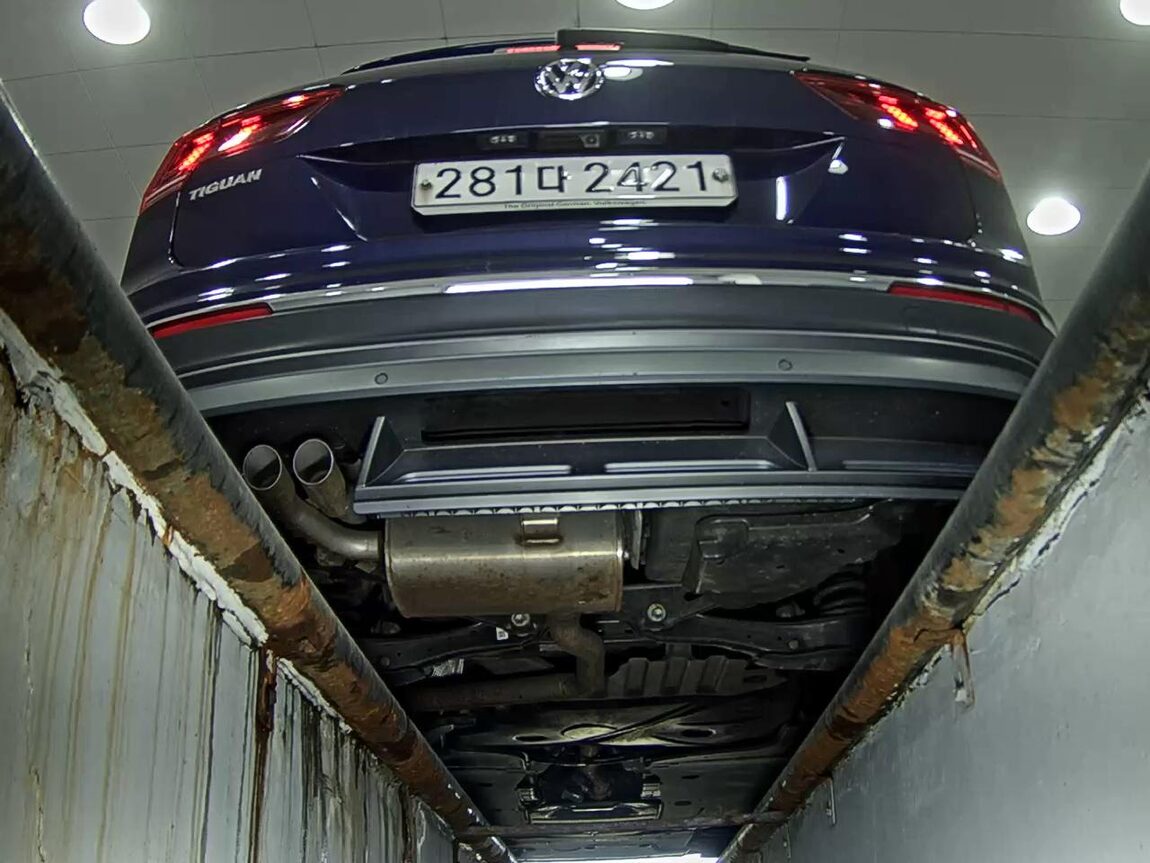 VOLKSWAGEN TIGUAN (2ND GEN) 2.0 TDI PREMIUM 2020 - zdjęcie 8