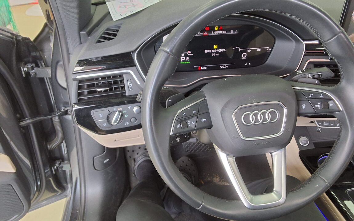 AUDI A4 (5TH GEN) 40 TFSI PREMIUM 2021 - zdjęcie 17