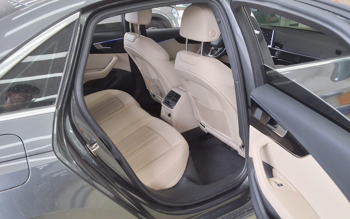 AUDI A4 (5TH GEN) 40 TFSI PREMIUM 2021 - zdjęcie 13