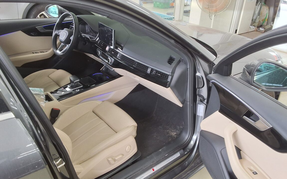 AUDI A4 (5TH GEN) 40 TFSI PREMIUM 2021 - zdjęcie 14