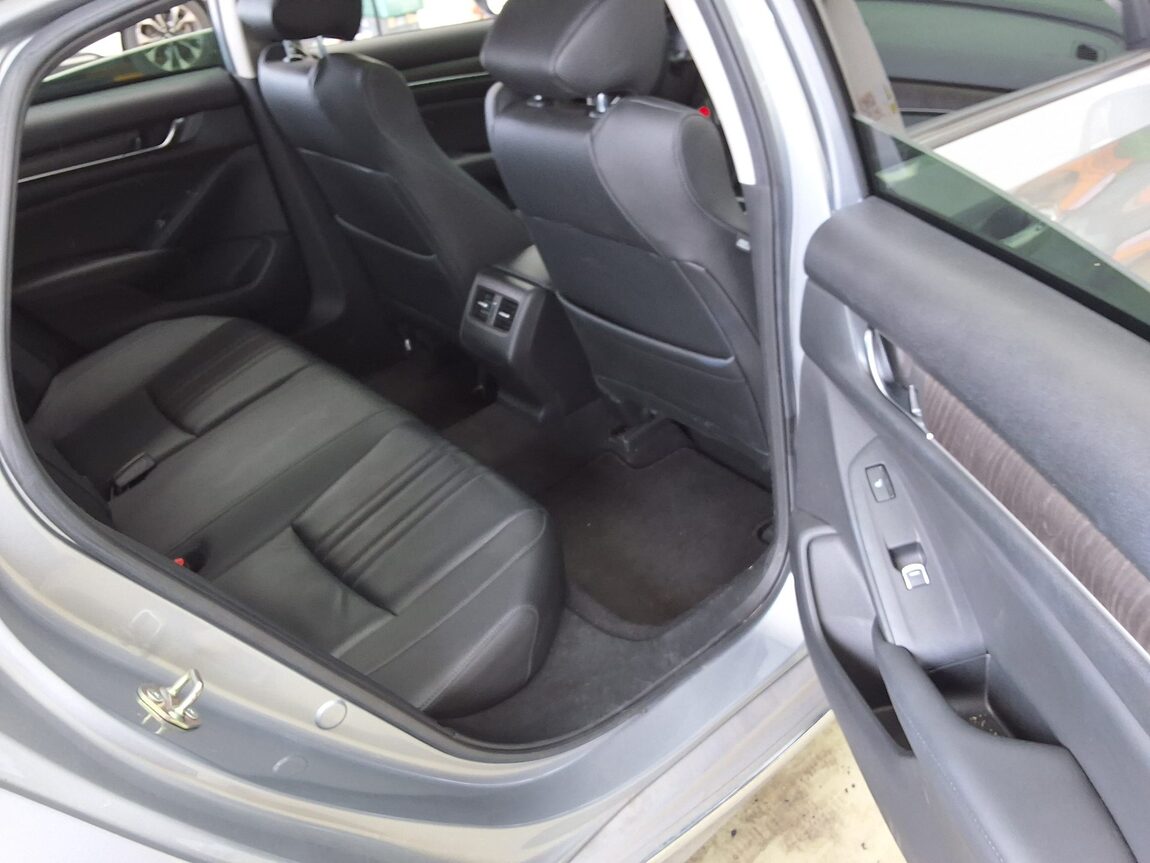 HONDA ACCORD (10TH GEN) 2.0 TURBO SPORTS 2019 - zdjęcie 13