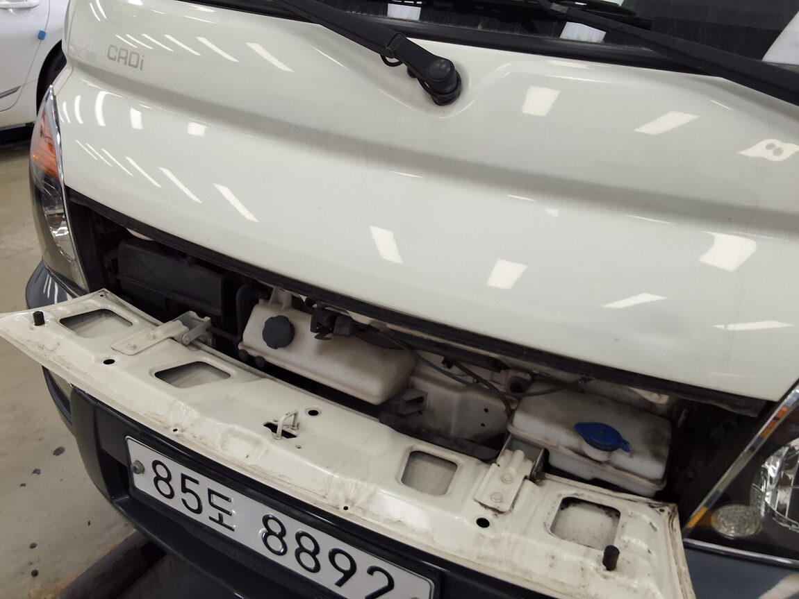 HYUNDAI PORTER II CRDi STANDARD CAB EXTRA LONG WHEELBASE GOLD 2016 - zdjęcie 15