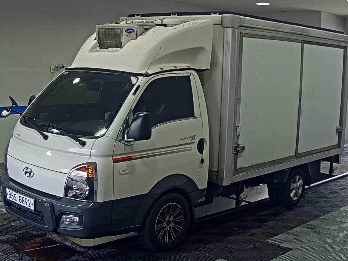 HYUNDAI PORTER II CRDi STANDARD CAB EXTRA LONG WHEELBASE GOLD 2016 - zdjęcie 2