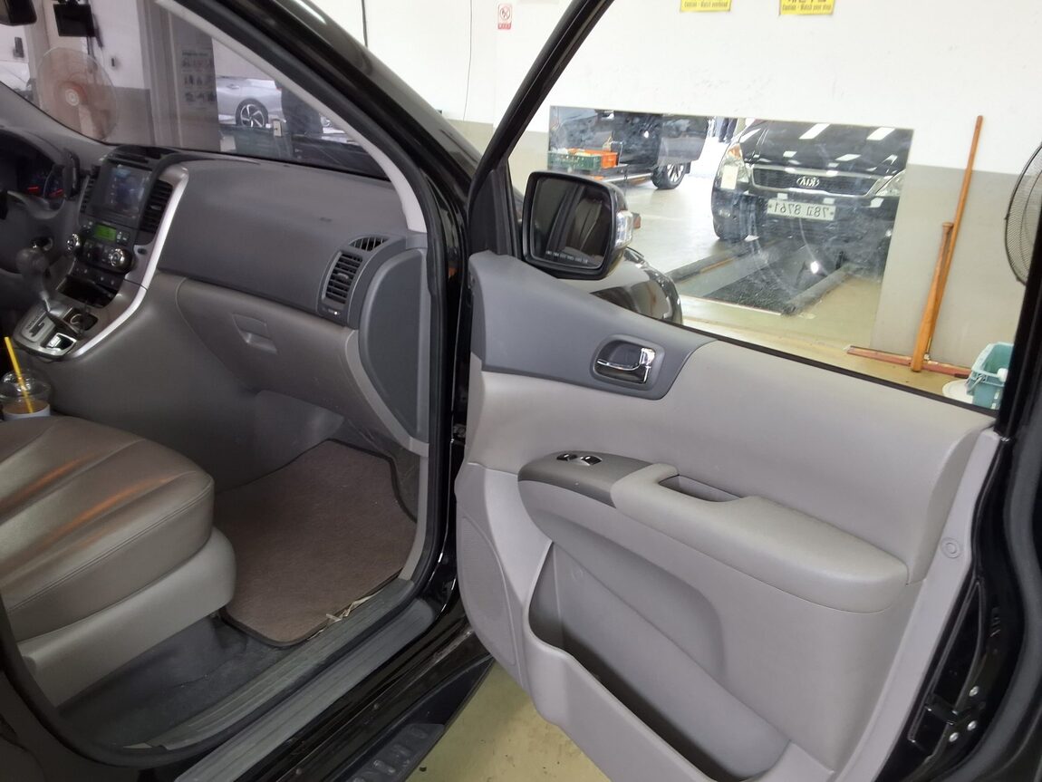 KIA CARNIVAL R 11-SEATER DIESEL GLX PREMIUM 2013 - zdjęcie 14