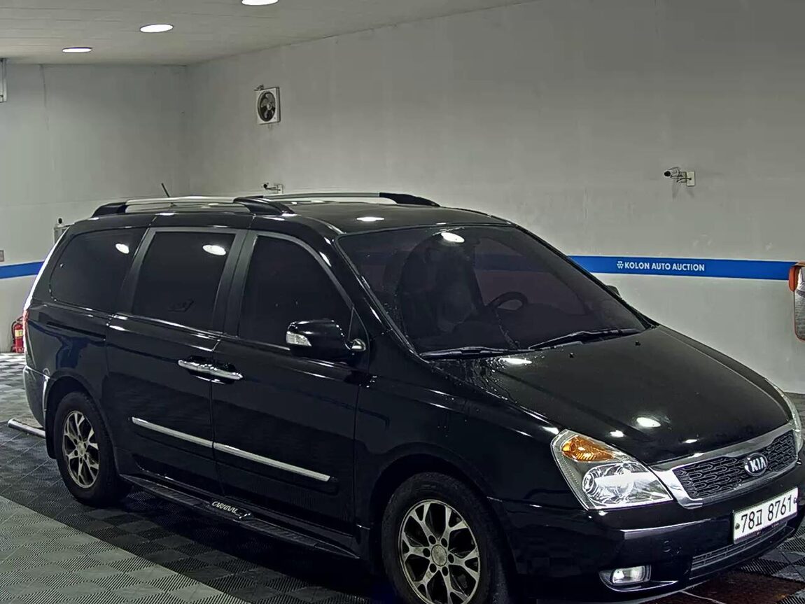 KIA CARNIVAL R 11-SEATER DIESEL GLX PREMIUM 2013 - zdjęcie 3