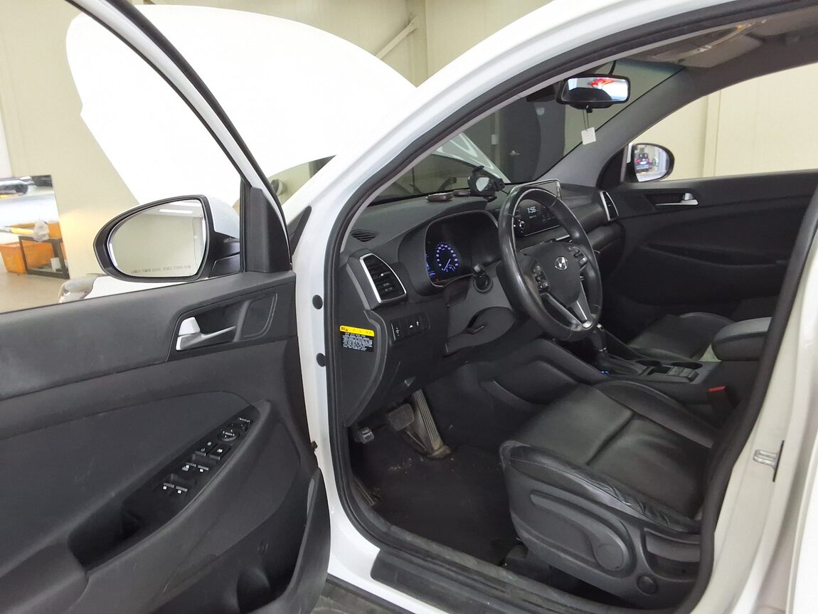 HYUNDAI NEW TUCSON 2.0 DIESEL 2WD MODERN 2019 - zdjęcie 11