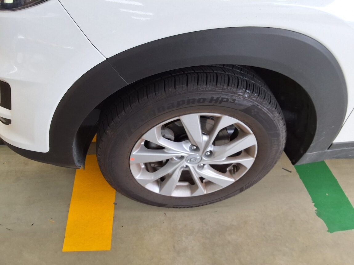 HYUNDAI NEW TUCSON 2.0 DIESEL 2WD MODERN 2019 - zdjęcie 19