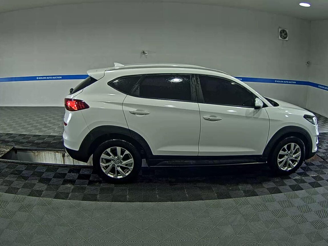 HYUNDAI NEW TUCSON 2.0 DIESEL 2WD MODERN 2019 - zdjęcie 4