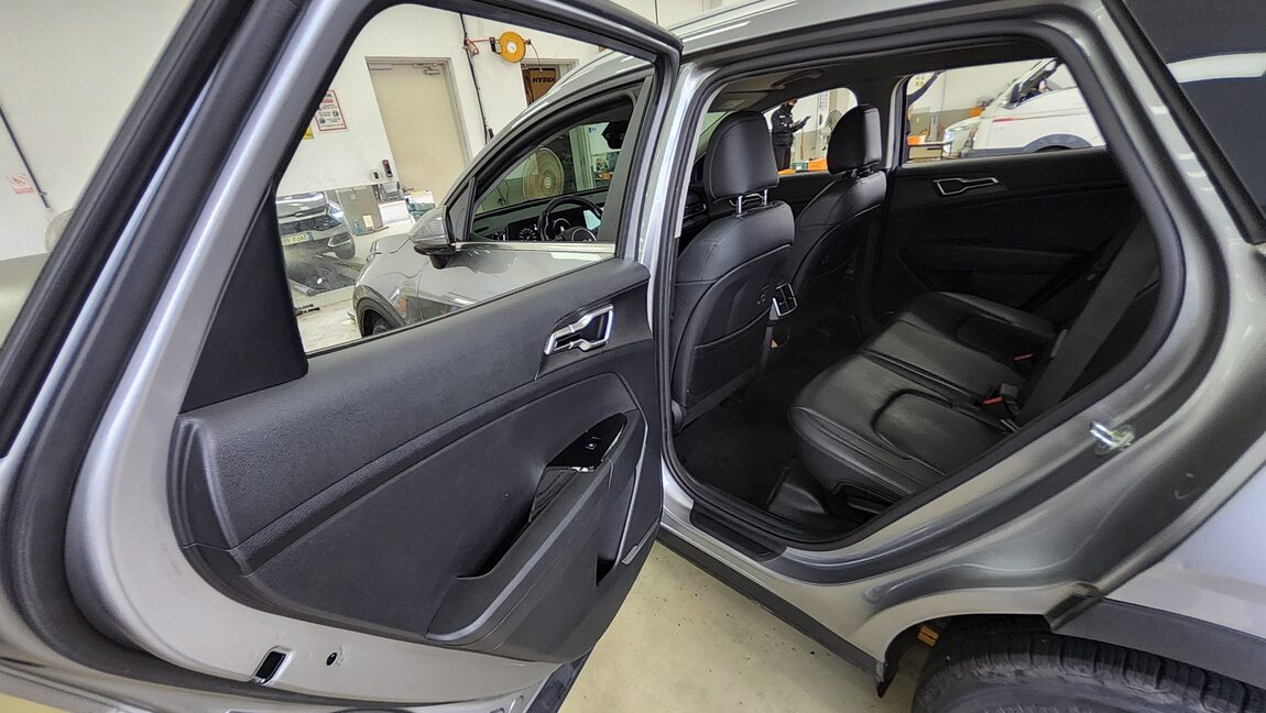 KIA THE ALL NEW SPORTAGE 2.0 DIESEL 2WD PRESTIGE 2022 - zdjęcie 12