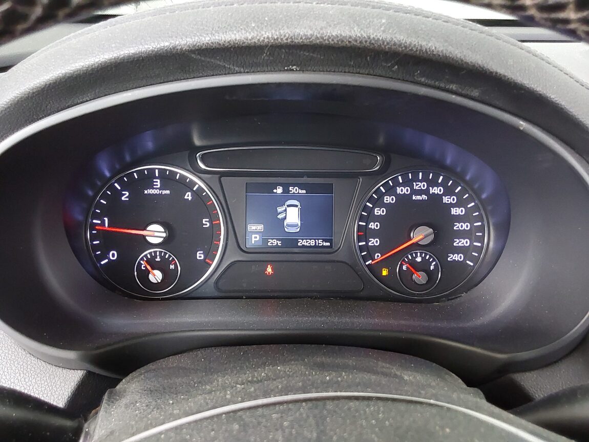 KIA THE NEW SORENTO DIESEL R2.0 2WD NOBLESSE 2018 - zdjęcie 9