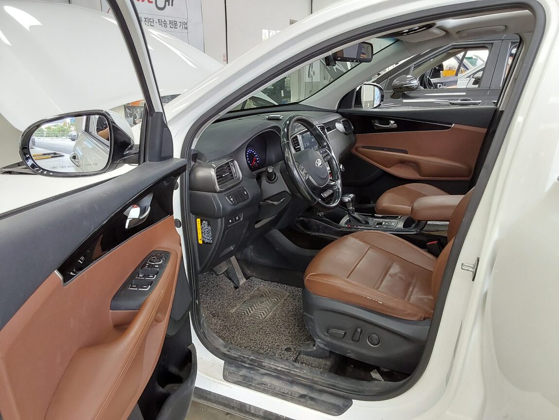 KIA THE NEW SORENTO DIESEL R2.0 2WD NOBLESSE 2018 - zdjęcie 10