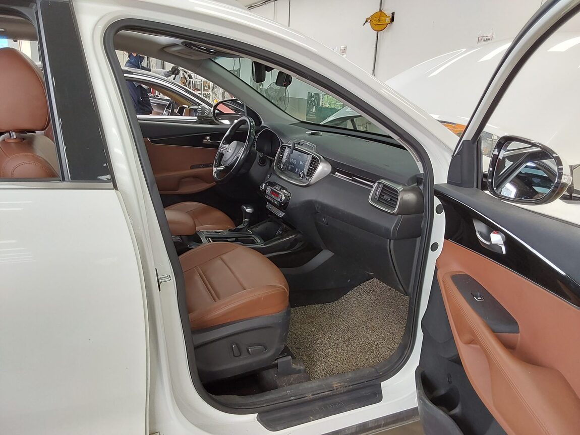 KIA THE NEW SORENTO DIESEL R2.0 2WD NOBLESSE 2018 - zdjęcie 14