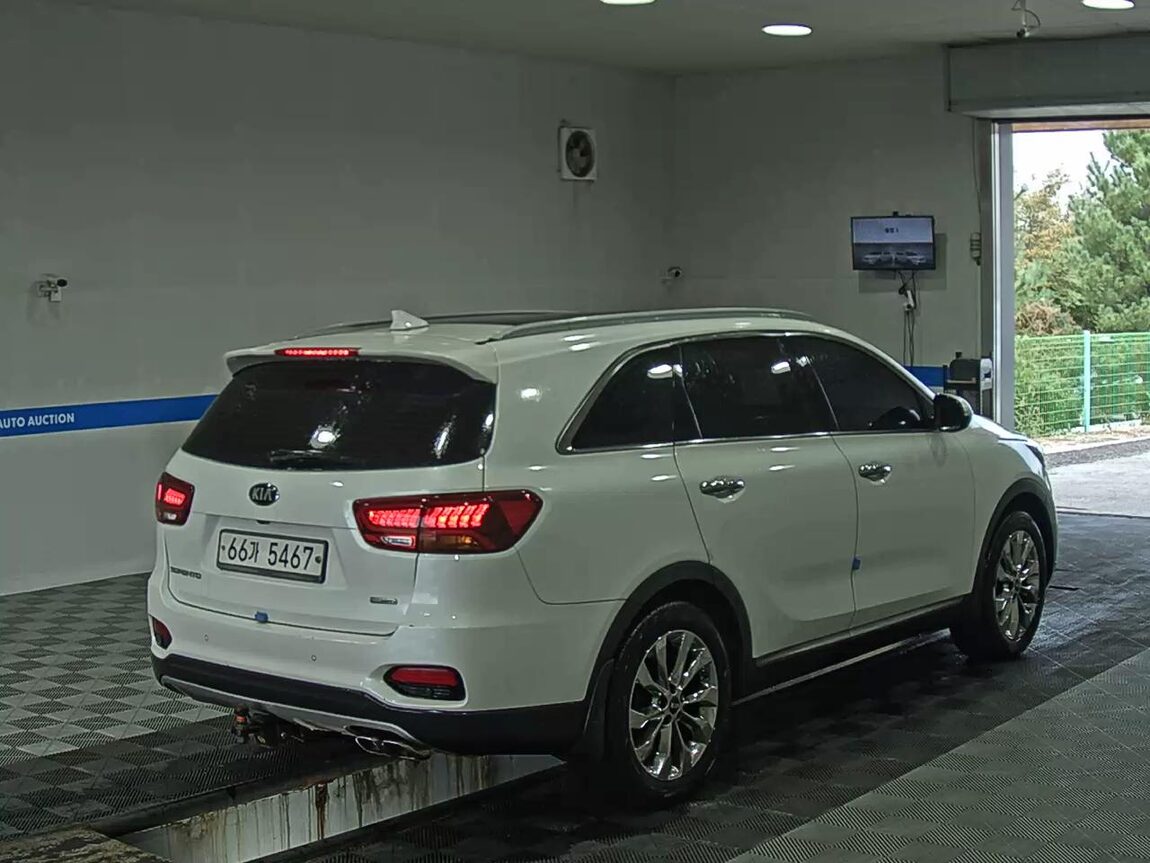 KIA THE NEW SORENTO DIESEL R2.0 2WD NOBLESSE 2018 - zdjęcie 5