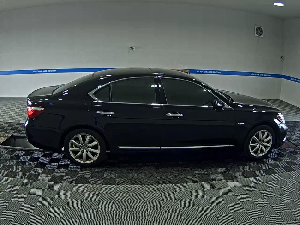 LEXUS LS (4TH GEN) 460 AWD 2009 - zdjęcie 4