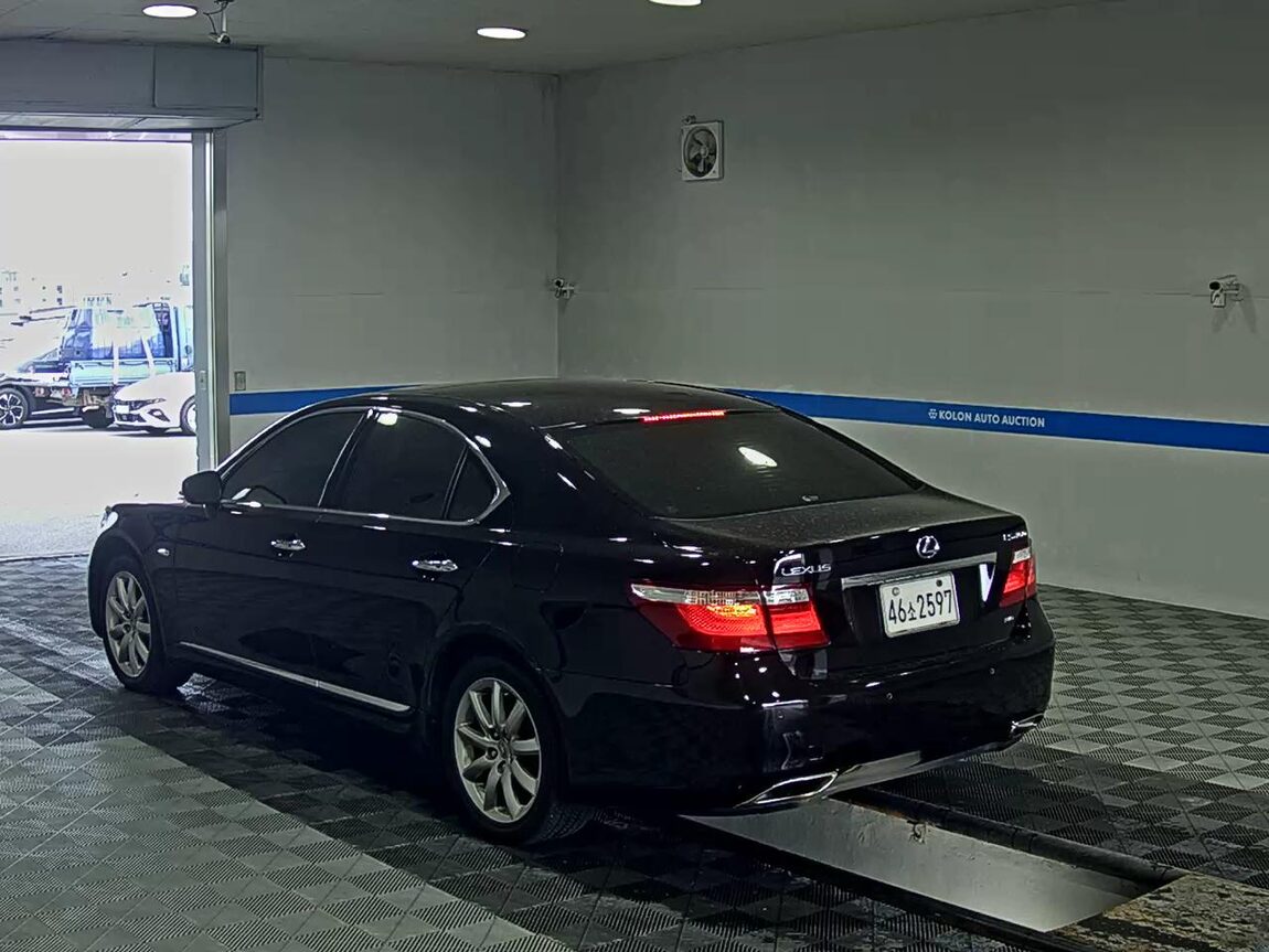 LEXUS LS (4TH GEN) 460 AWD 2009 - zdjęcie 6