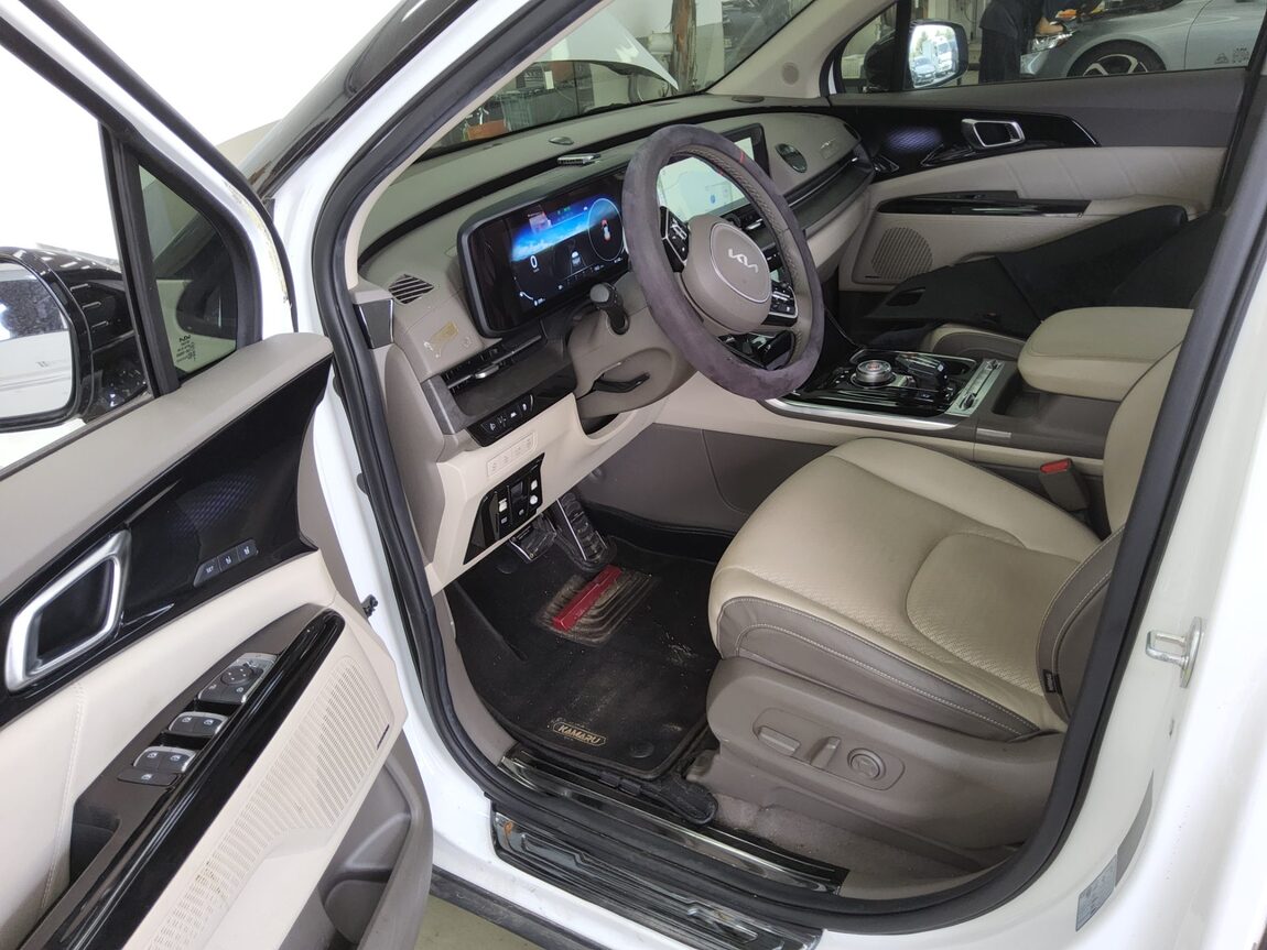 KIA NEW CARNIVAL (KA4) 7-SEATER GASOLINE SIGNATURE 2023 - zdjęcie 10
