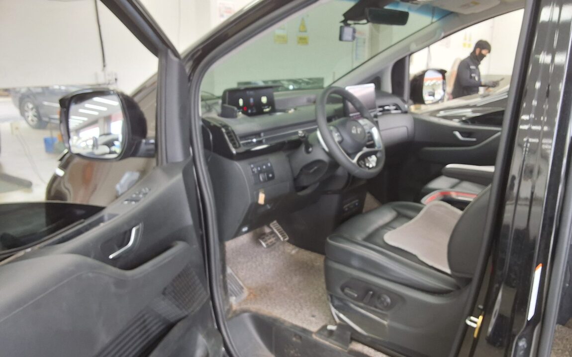 HYUNDAI STARIA 2.2 DIESEL LOUNGE 9-SEATER 2WD PRESTIGE 2022 - zdjęcie 10