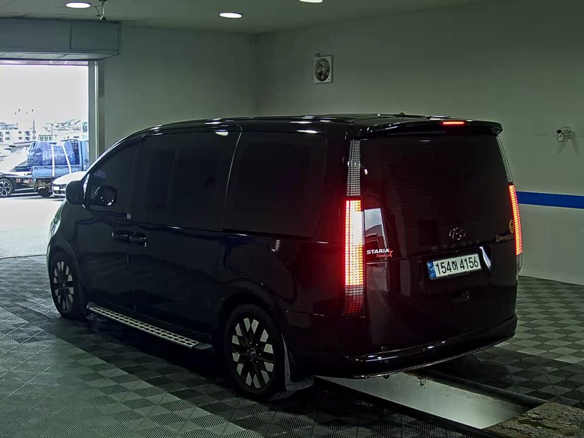 HYUNDAI STARIA 2.2 DIESEL LOUNGE 9-SEATER 2WD PRESTIGE 2022 - zdjęcie 6