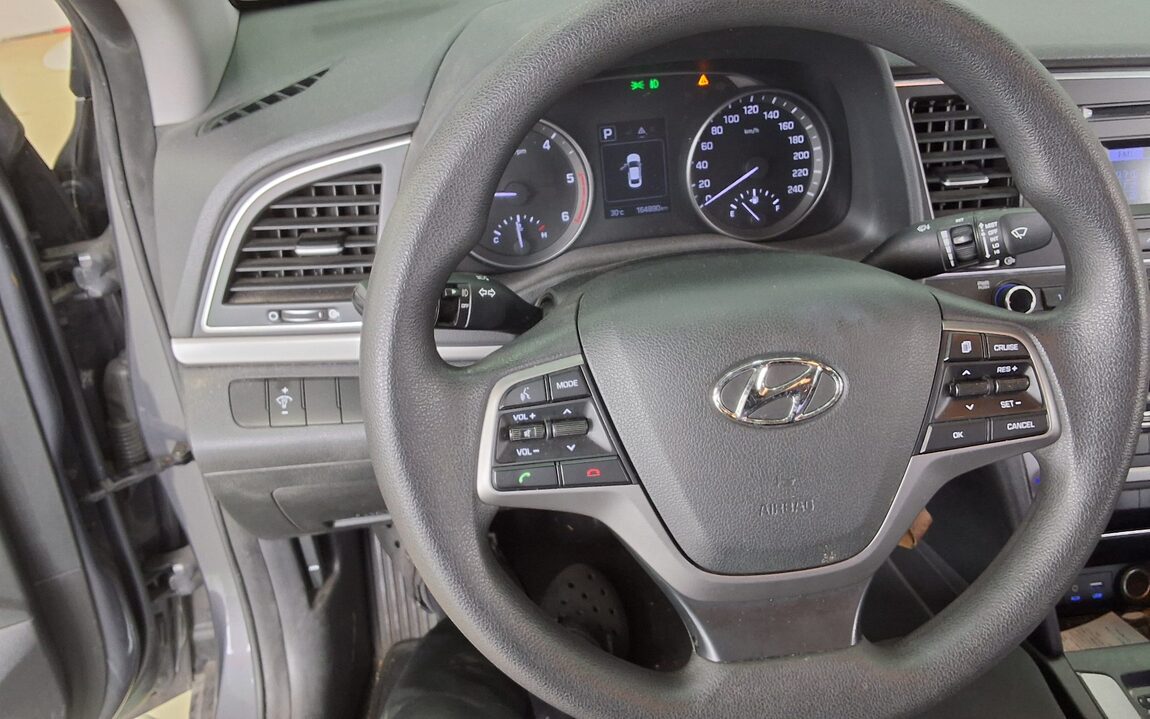 HYUNDAI AVANTE AD 1.6 DIESEL STYLE 2017 - zdjęcie 17