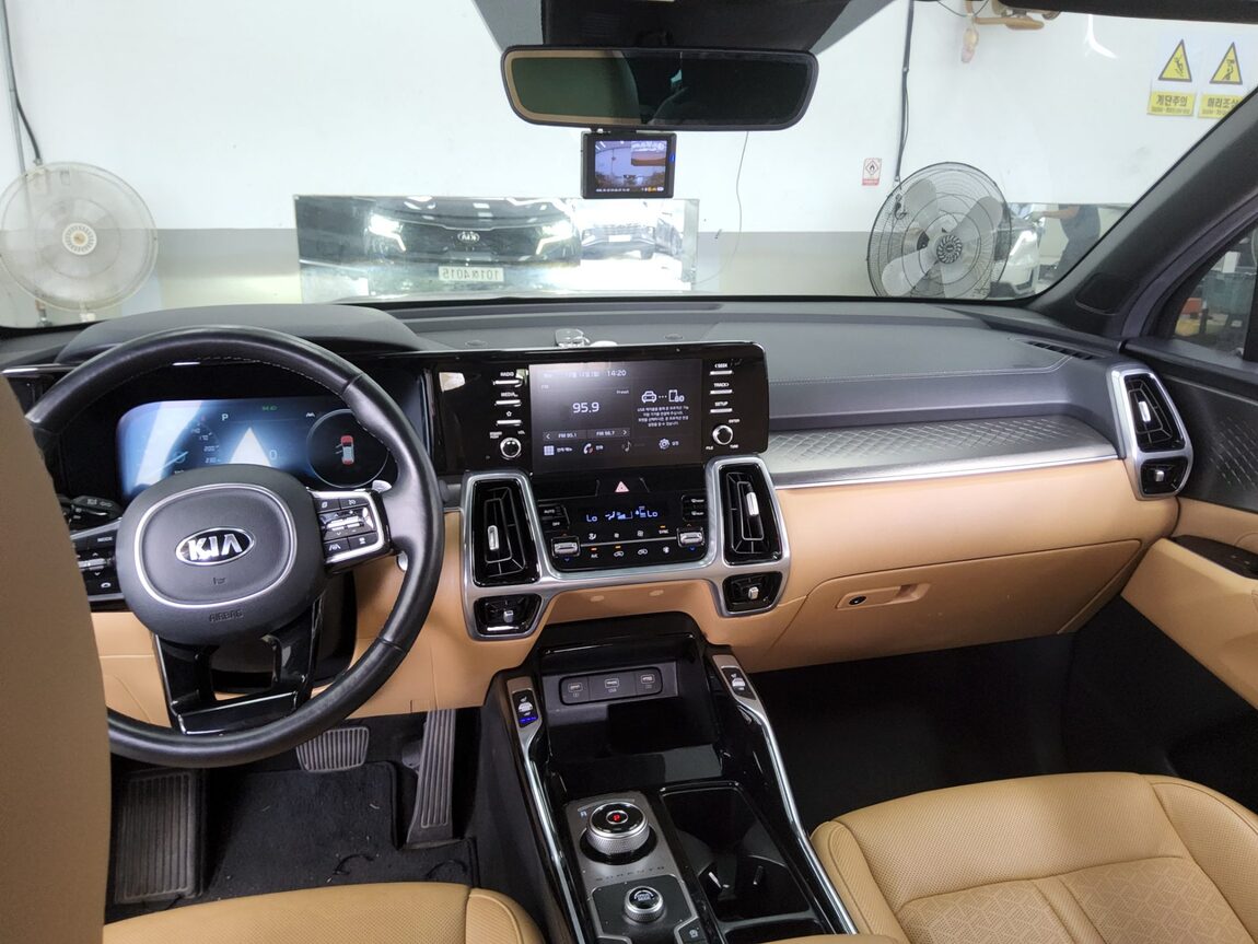 KIA NEW SORENTO (MQ4) 2.2 DIESEL 2WD NOBLESSE 2021 - zdjęcie 11