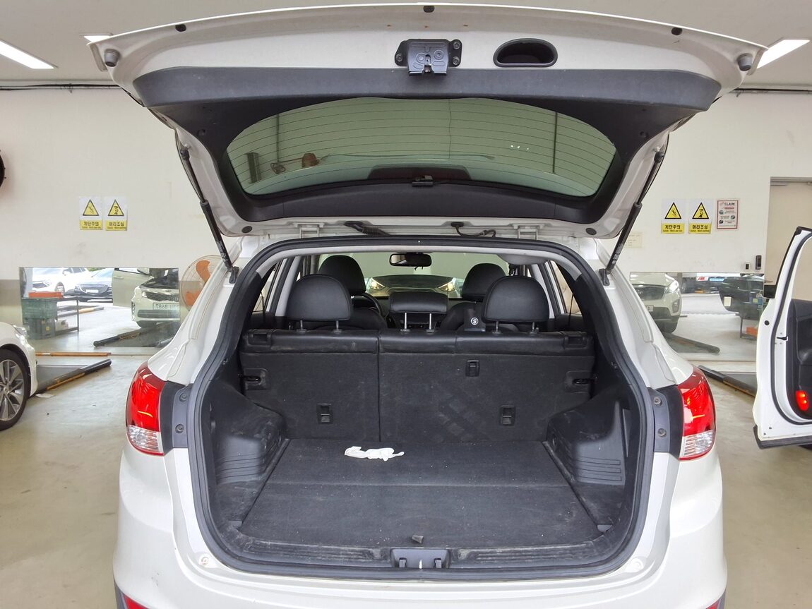 HYUNDAI NEW TUCSON ix DIESEL R2.0 2WD SMART SPECIAL 2014 - zdjęcie 15