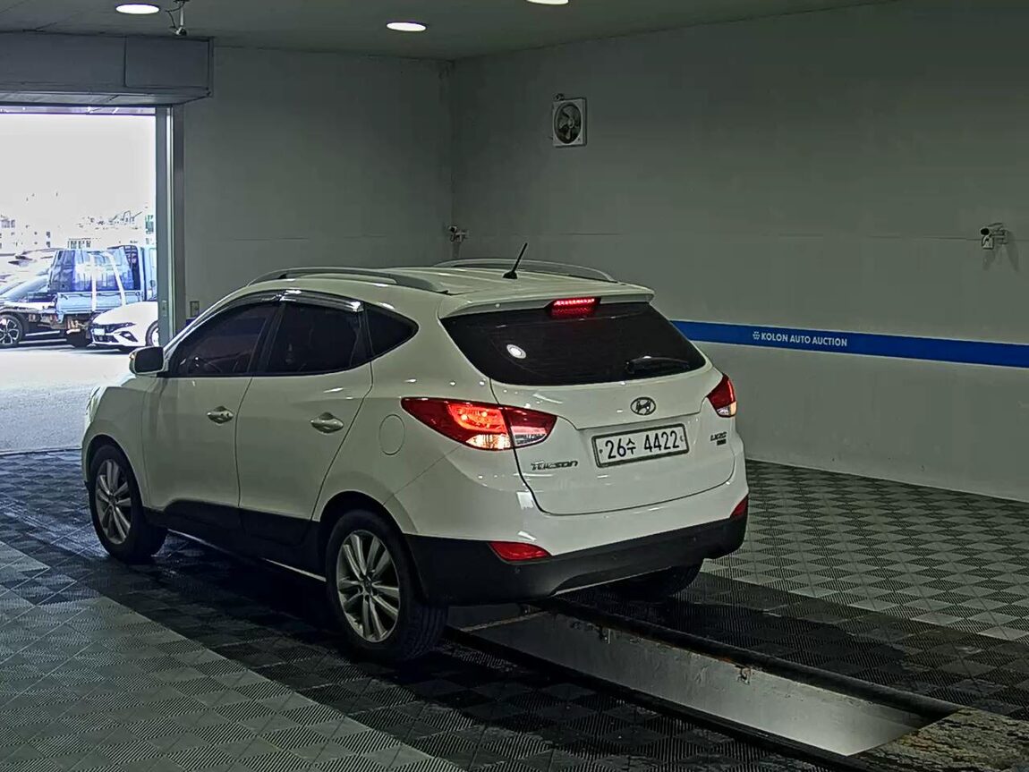 HYUNDAI TUCSON ix DIESEL R20 2WD LX20 LUXURY 2011 - zdjęcie 6