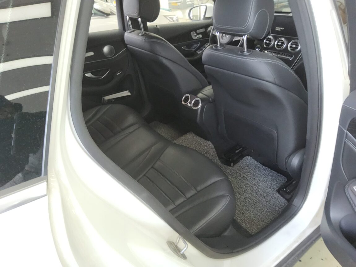 MERCEDES-BENZ GLC-CLASS GLC 220d 4MATIC PREMIUM 2017 - zdjęcie 13