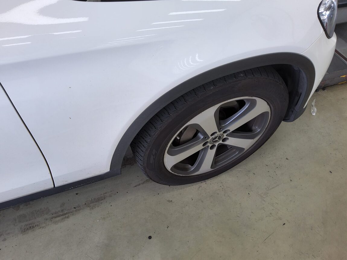 MERCEDES-BENZ GLC-CLASS GLC 220d 4MATIC PREMIUM 2017 - zdjęcie 22