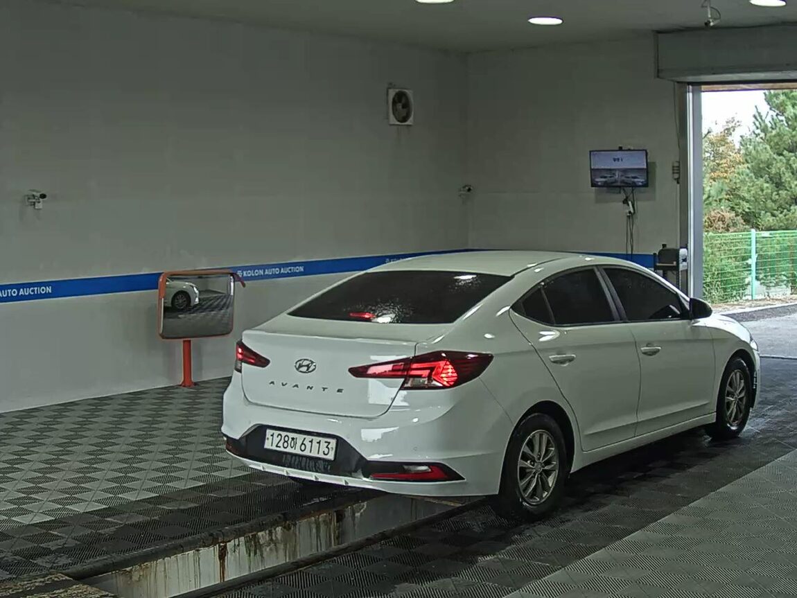HYUNDAI THE NEW AVANTE AD 1.6 LPI RENTAL CAR STYLE 2020 - zdjęcie 5