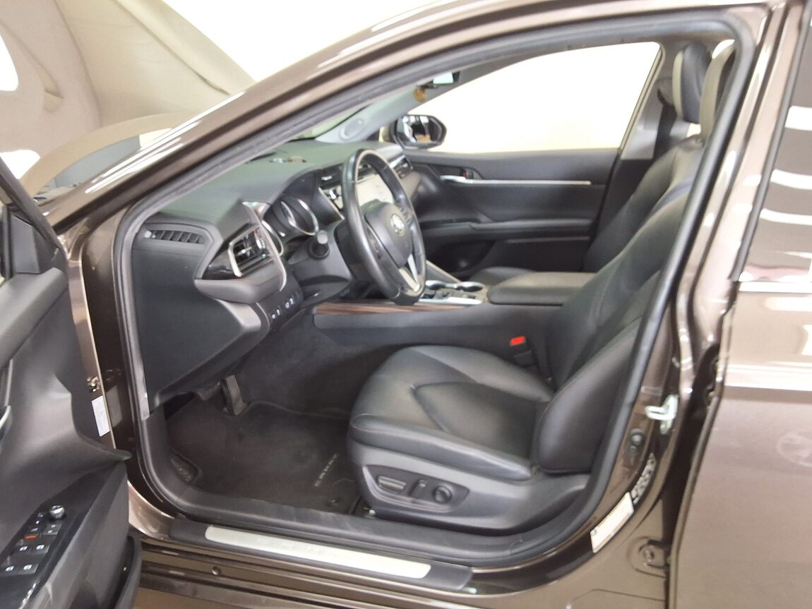 TOYOTA CAMRY (10TH GEN) 2.5 2019 - zdjęcie 11