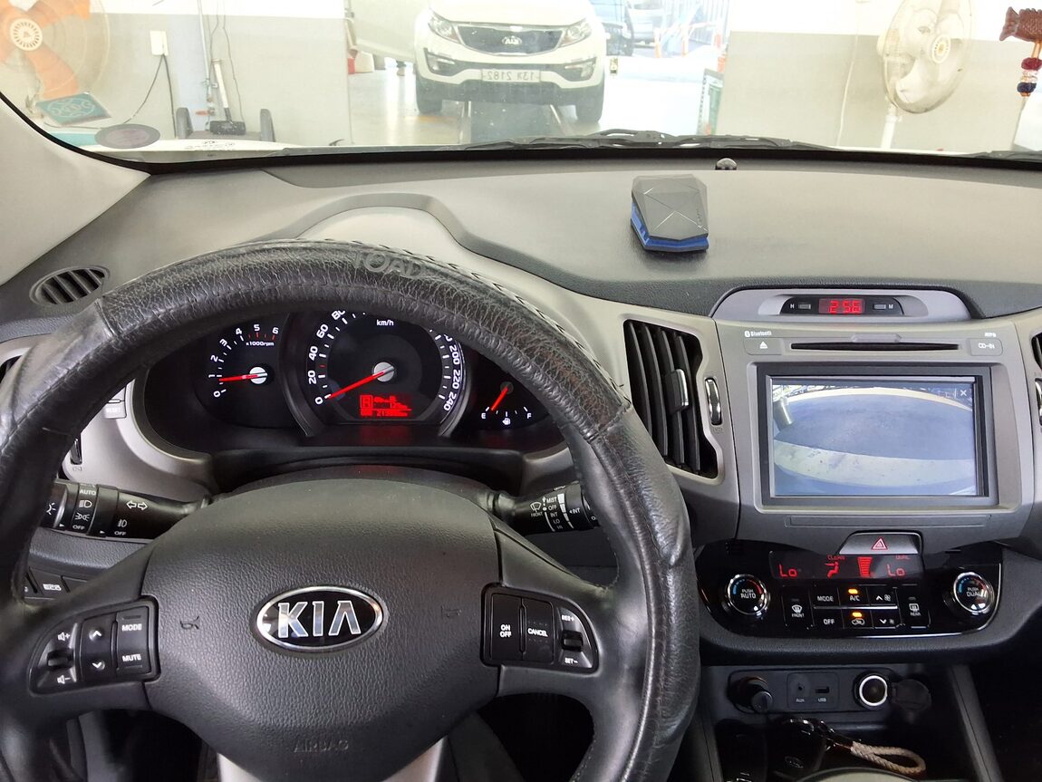 KIA THE NEW SPORTAGE R DIESEL R2.0 2WD TRENDY 2014 - zdjęcie 18