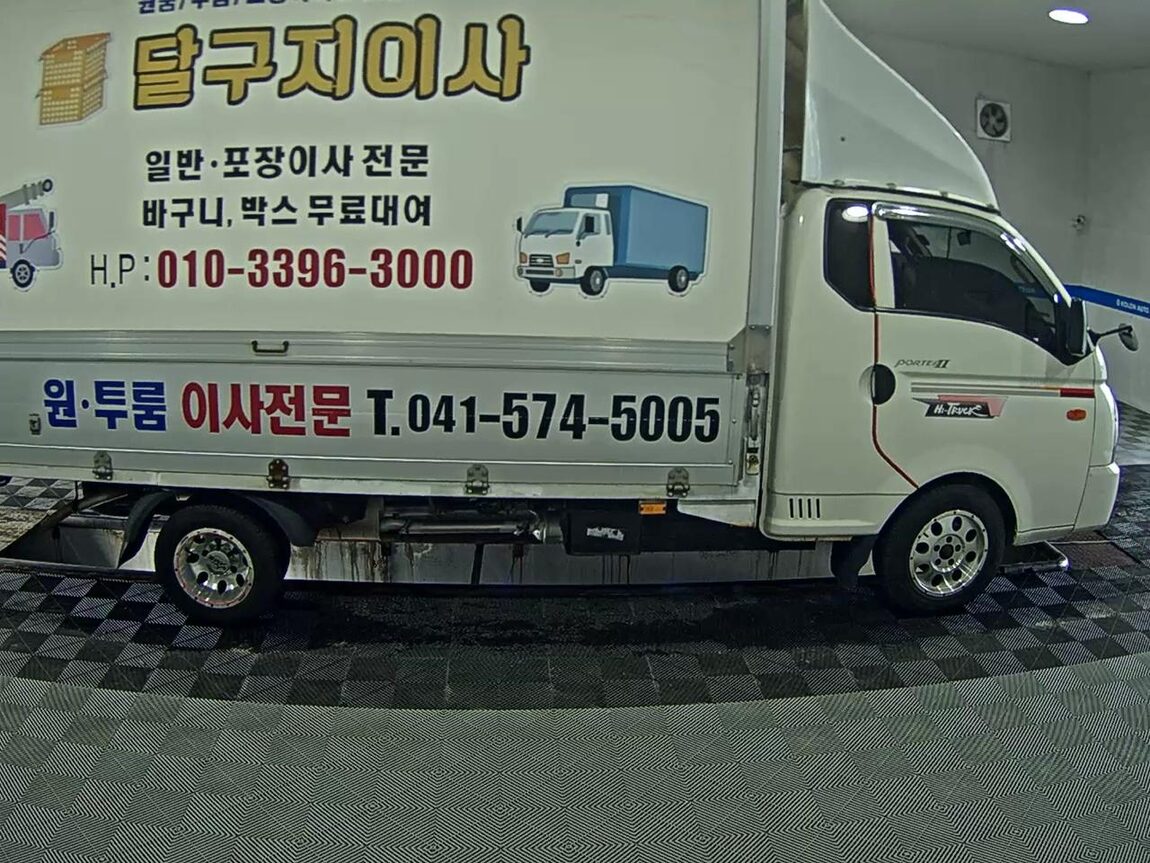 KOREA TRIAXLE CARGO 1 TON LONG BODY 2018 - zdjęcie 4