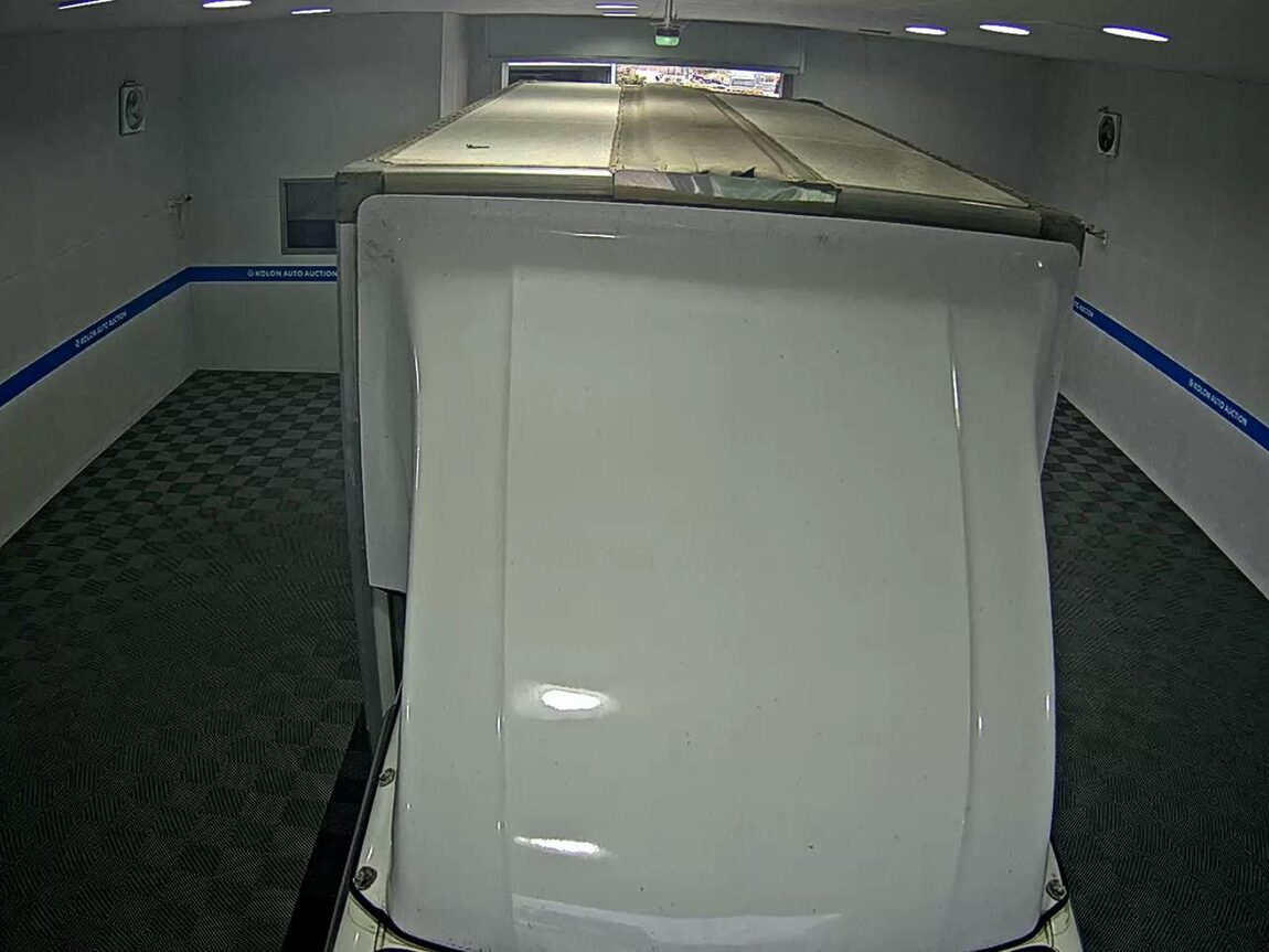 KOREA TRIAXLE CARGO 1 TON LONG BODY 2018 - zdjęcie 7