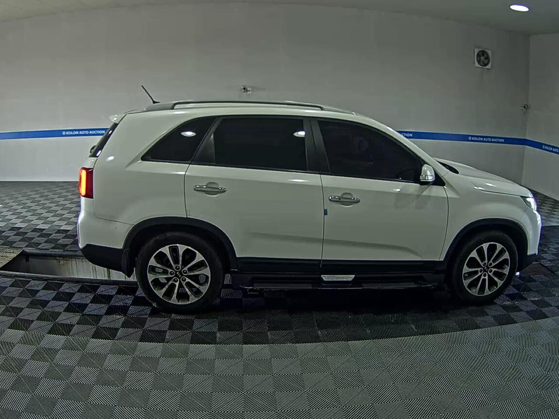 KIA NEW SORENTO R R2.0 2WD LIMITED 2013 - zdjęcie 4