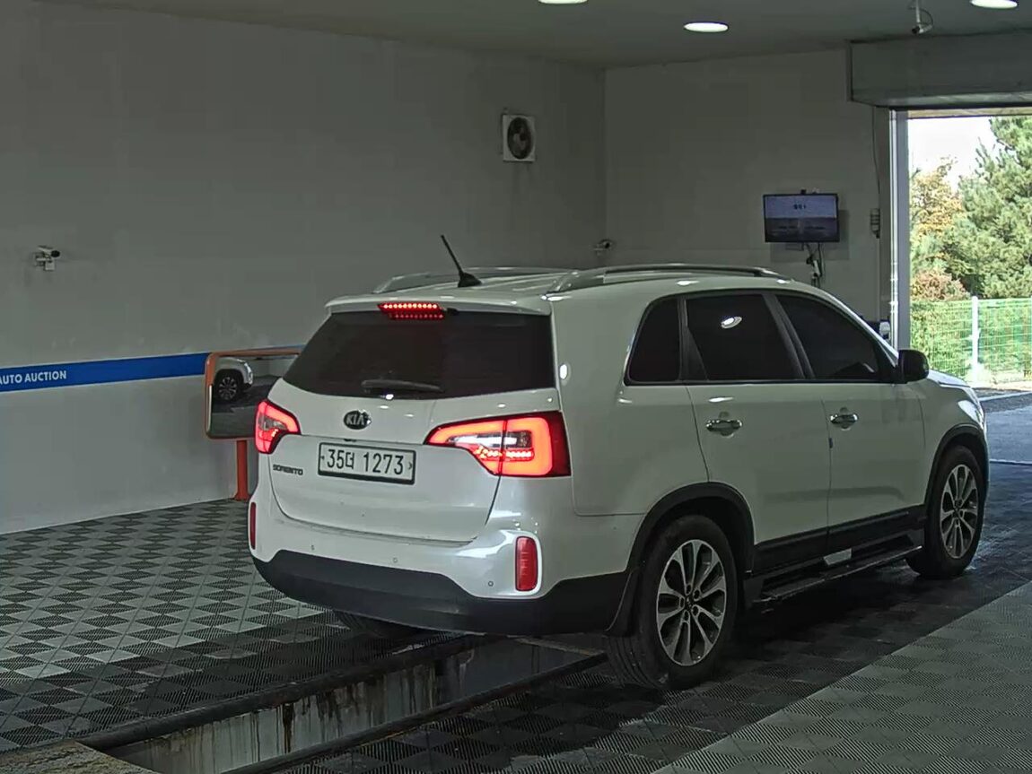 KIA NEW SORENTO R R2.0 2WD LIMITED 2013 - zdjęcie 5