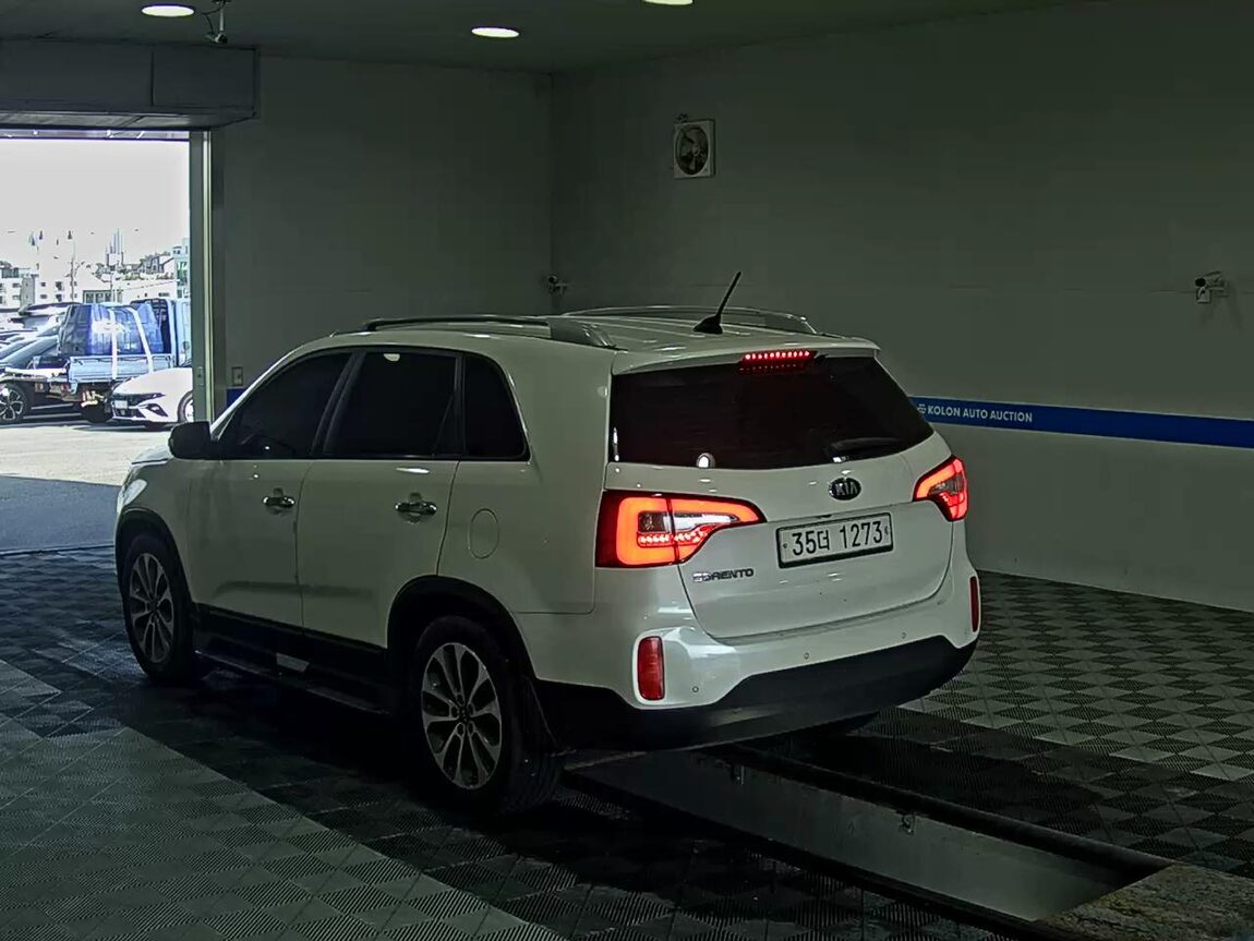 KIA NEW SORENTO R R2.0 2WD LIMITED 2013 - zdjęcie 6
