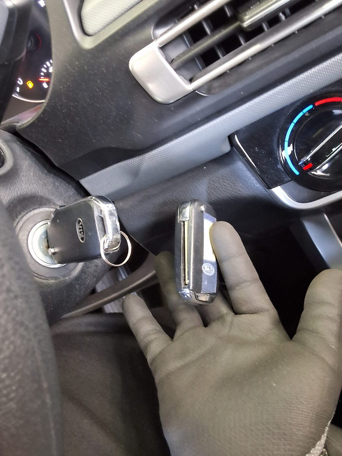 KIA SELTOS 1.6 DIESEL 2WD TRENDY 2022 - zdjęcie 18