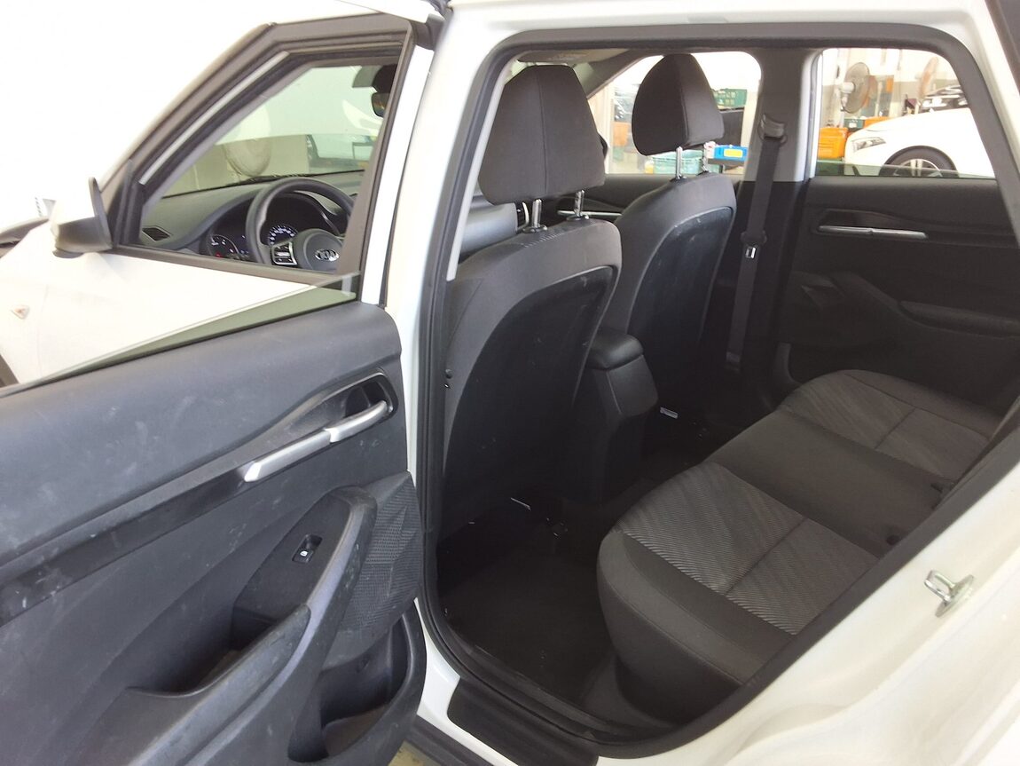 KIA SELTOS 1.6 DIESEL 2WD TRENDY 2022 - zdjęcie 12